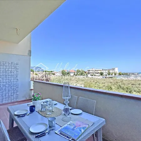 アパート 247 Bilo Al Primo Piano Con Terrazzo Vista Mare - Climatizzato E Navetta Privata Al White Club Inclusa